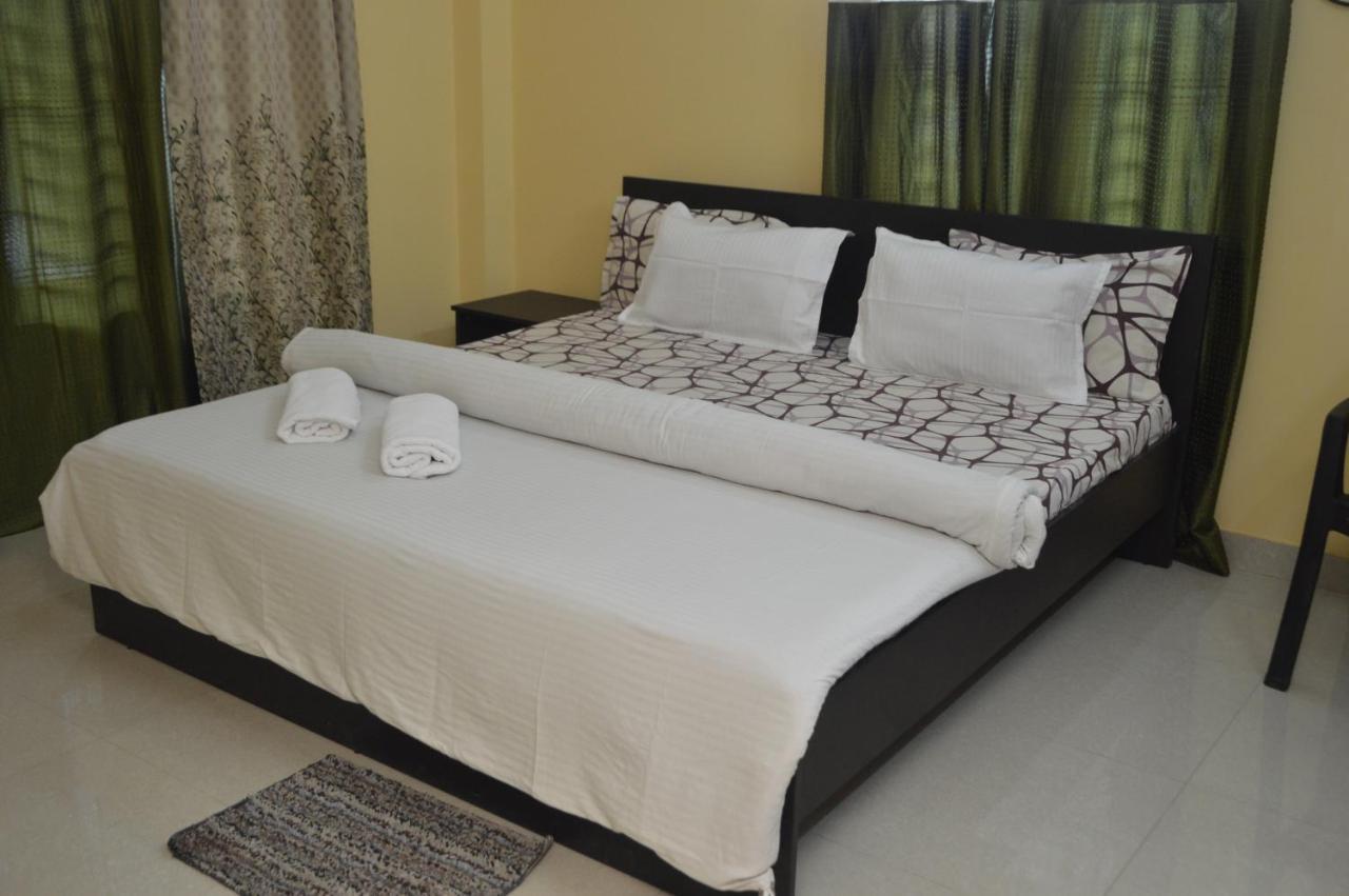 Moon Hill Homestay Guwahati Exteriör bild
